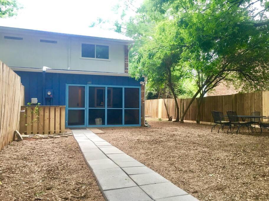 אתנס Family Friendly Downtown Home - Private Yard & Grill - Location, Location, Location! מראה חיצוני תמונה