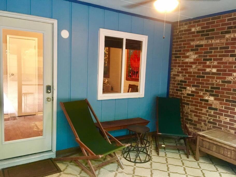 אתנס Family Friendly Downtown Home - Private Yard & Grill - Location, Location, Location! מראה חיצוני תמונה